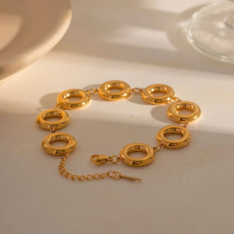 Fashion Circle Bracelet