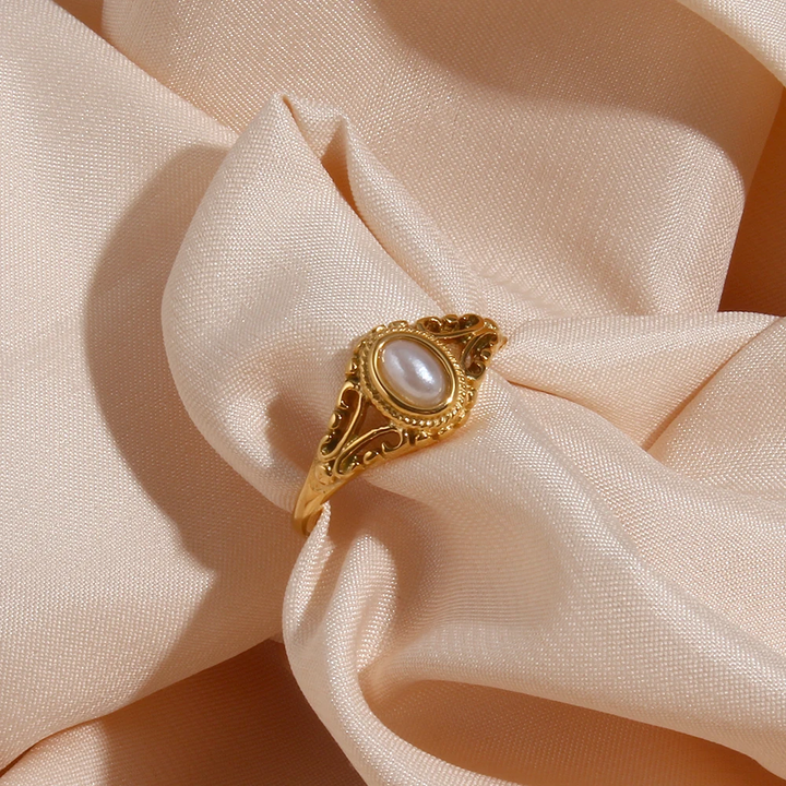 Vintage Royal Ring