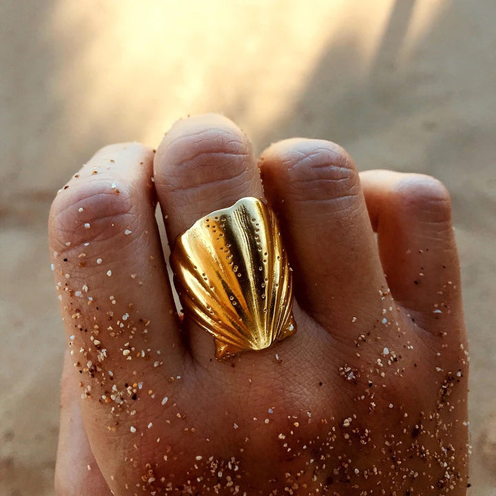 Shell Gold Ring