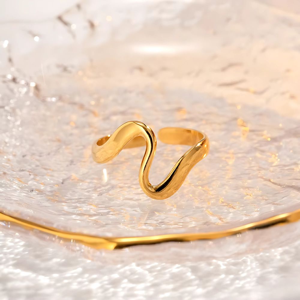 Gold Wave Ring