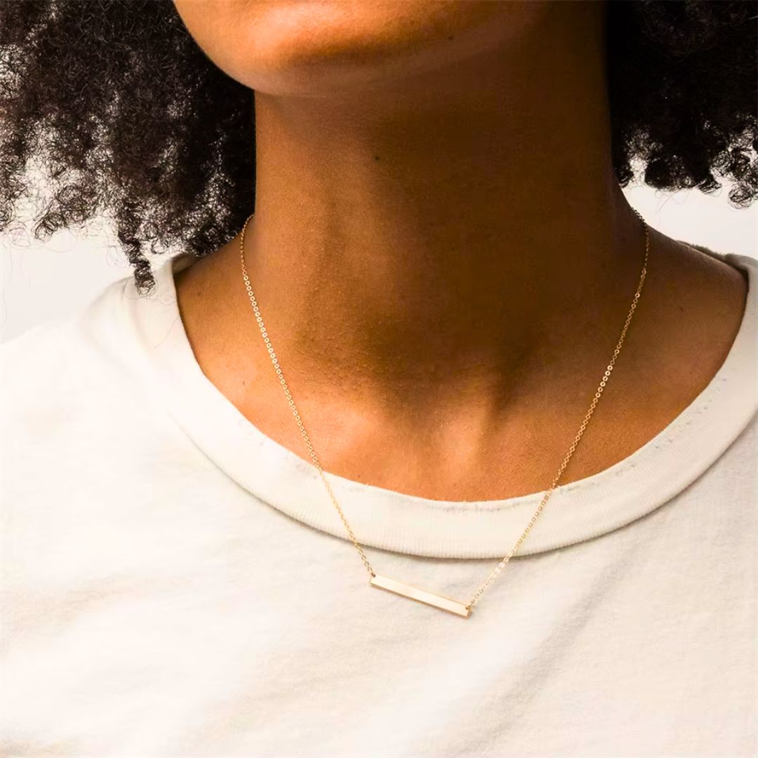 Esmée Line Necklace