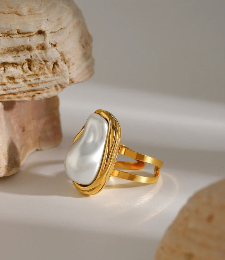 Baroque Pearl Ring