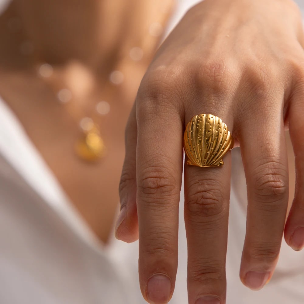 Shell Gold Ring