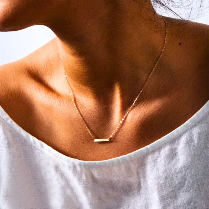 Esmée Line Necklace