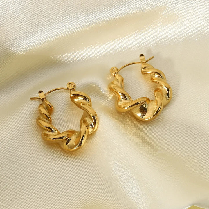 Gleam Loops Earrings