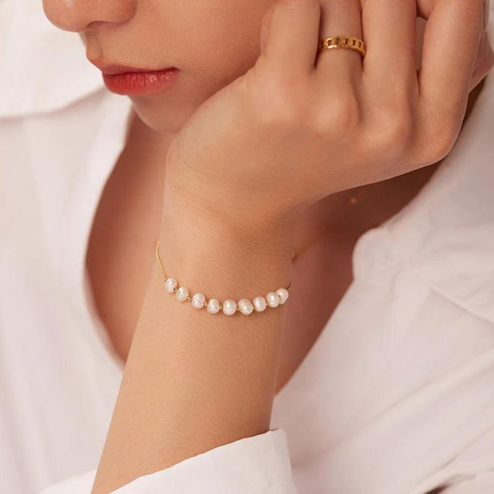 Dainty Pearl Bracelet