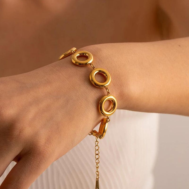 Fashion Circle Bracelet