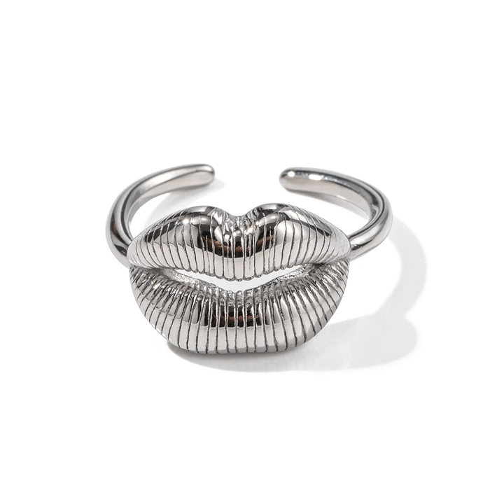 Sweet Lips Ring