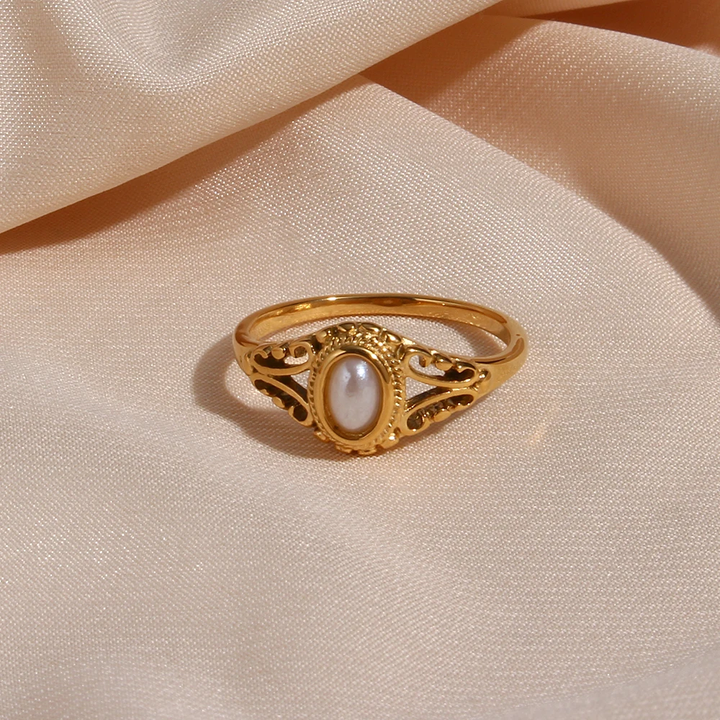 Vintage Royal Ring