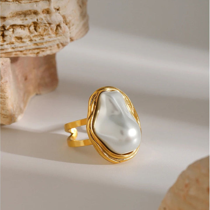 Baroque Pearl Ring