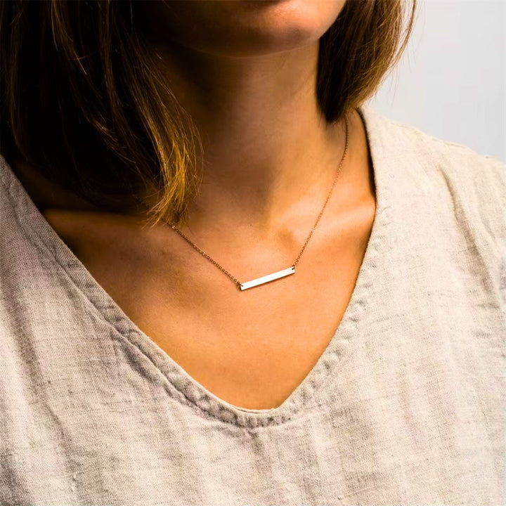 Esmée Line Necklace