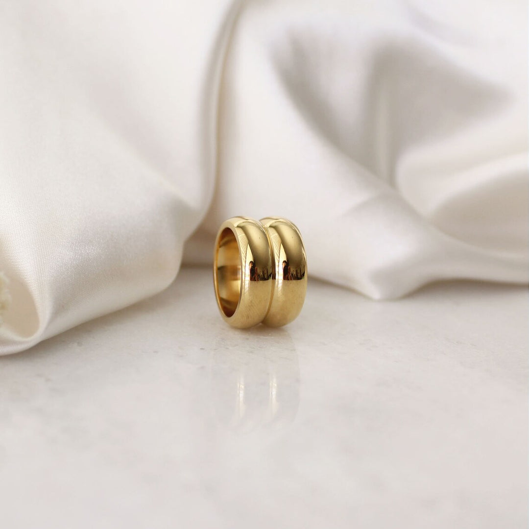 Serene Circle Ring